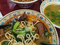 -金杨拉面王小吃面馆·牛三宝面·红烧牛肉粉