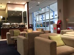 -班达拉奈克国际机场