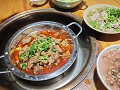 -大众跷脚牛肉馆·非遗传承单位(峨眉山店)