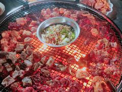 -小辣椒汤锅烧烤(温泉南街店)