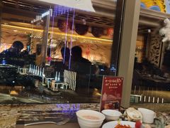 -皇朝万鑫自助餐厅