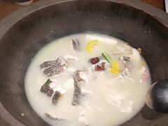 -咕嘟草帽鱼·牛奶一样的鲜鱼汤(包河万达广场创始店)