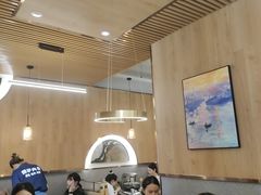 大堂-围炉肉舍•炭烤活鳗•丹东海鲜烤肉(步行街店)