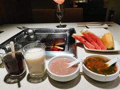 -海底捞火锅鲜切牛肉主题店(长寿路店)