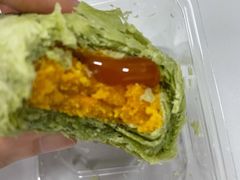 流心金沙川皇酥-爱达乐面包生日蛋糕(温江新尚天地店)