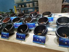 -锤头鲨毛肚海鲜烤肉自助餐厅(国购广场店)