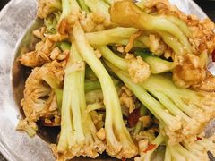 -华中科技大学东三学生食堂