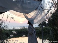 -亮河湾山庄