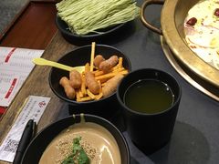 -沸炉重庆老火锅(军事博物馆店)