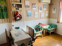 -Rabbit Cafe私房西餐甜点咖啡(栖霞路店)