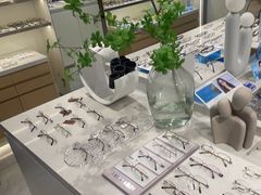 -视野联行眼镜·蔡司·尼康·授权优选门店(青浦宝龙店)