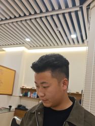 -MARTIN'S BARBER SHOP男士理发馆