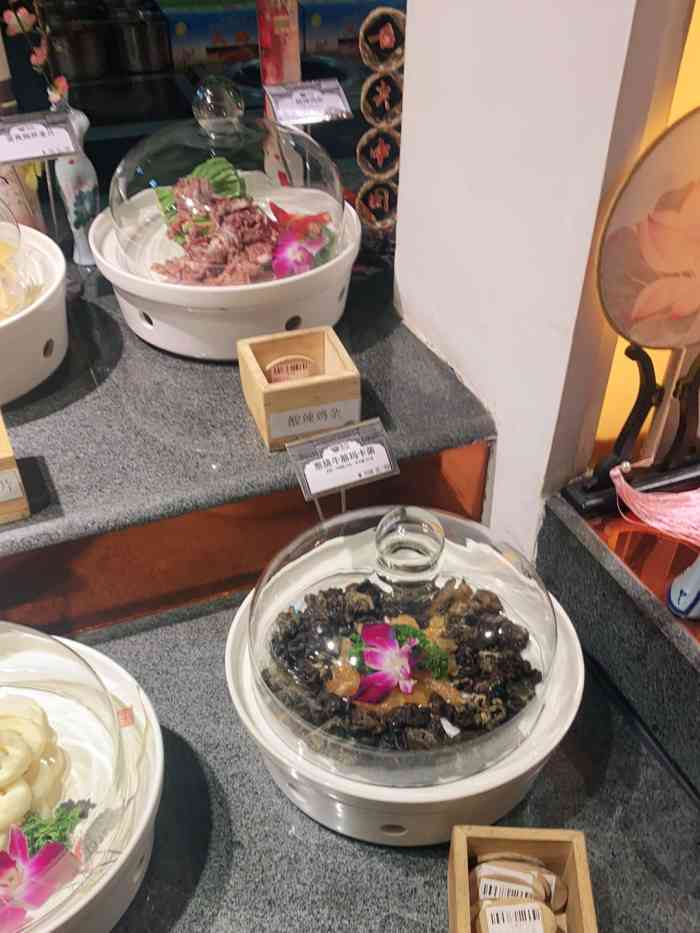 徽厨(蚌山万达店)-"出差的时候去蚌埠,住在万达那里,离的很近.