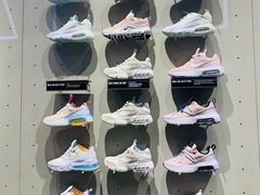 -NIKE品牌体验店(金源新燕莎店)