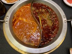 -沸炉重庆老火锅(军事博物馆店)