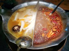 红颜花胶鸡锅-湊湊火锅·茶憩(上海合生汇店)
