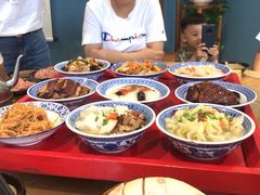 -蓝田九大碗民俗食府(蓝田店)