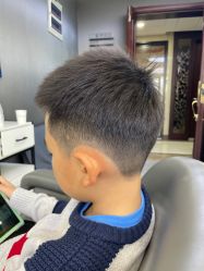 -藤野造型烫发染发