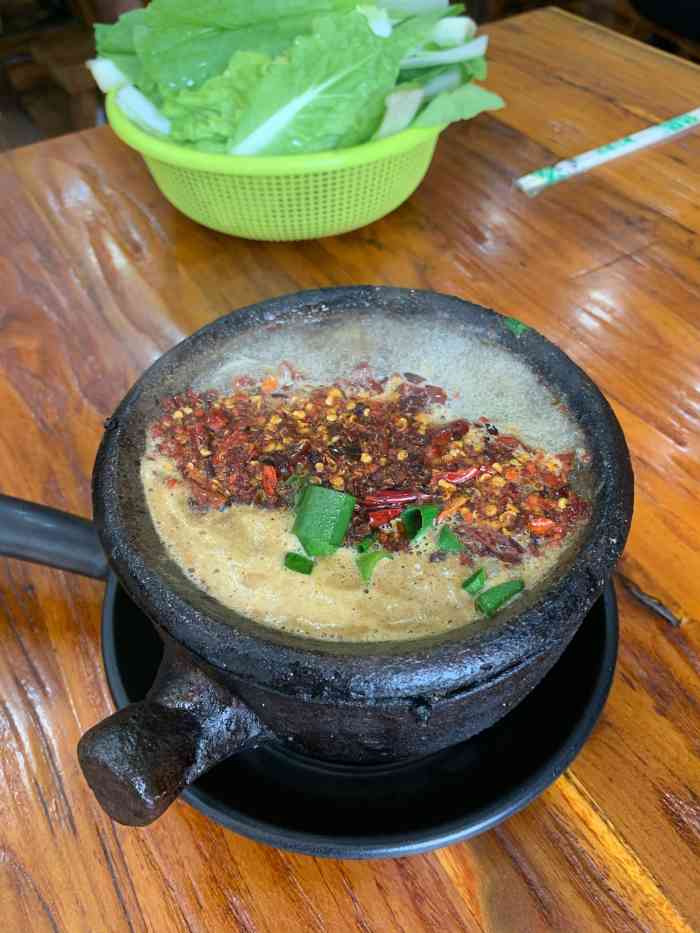 武陟虹兴砂锅-"听朋友强烈推荐这家砂锅,朋来带来吃了一次.
