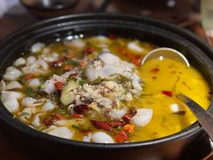 酸菜鱼-楼兰新疆主题餐厅(苏州中心店)