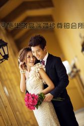 -施华洛婚纱摄影会所(范阳中路店)