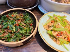 开胃小炒牛肉-民间瓦缸煨汤館(嵩山路店)