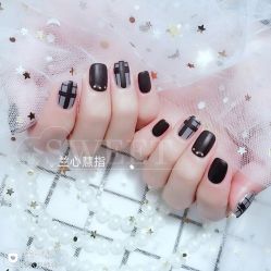 -芊指百魅