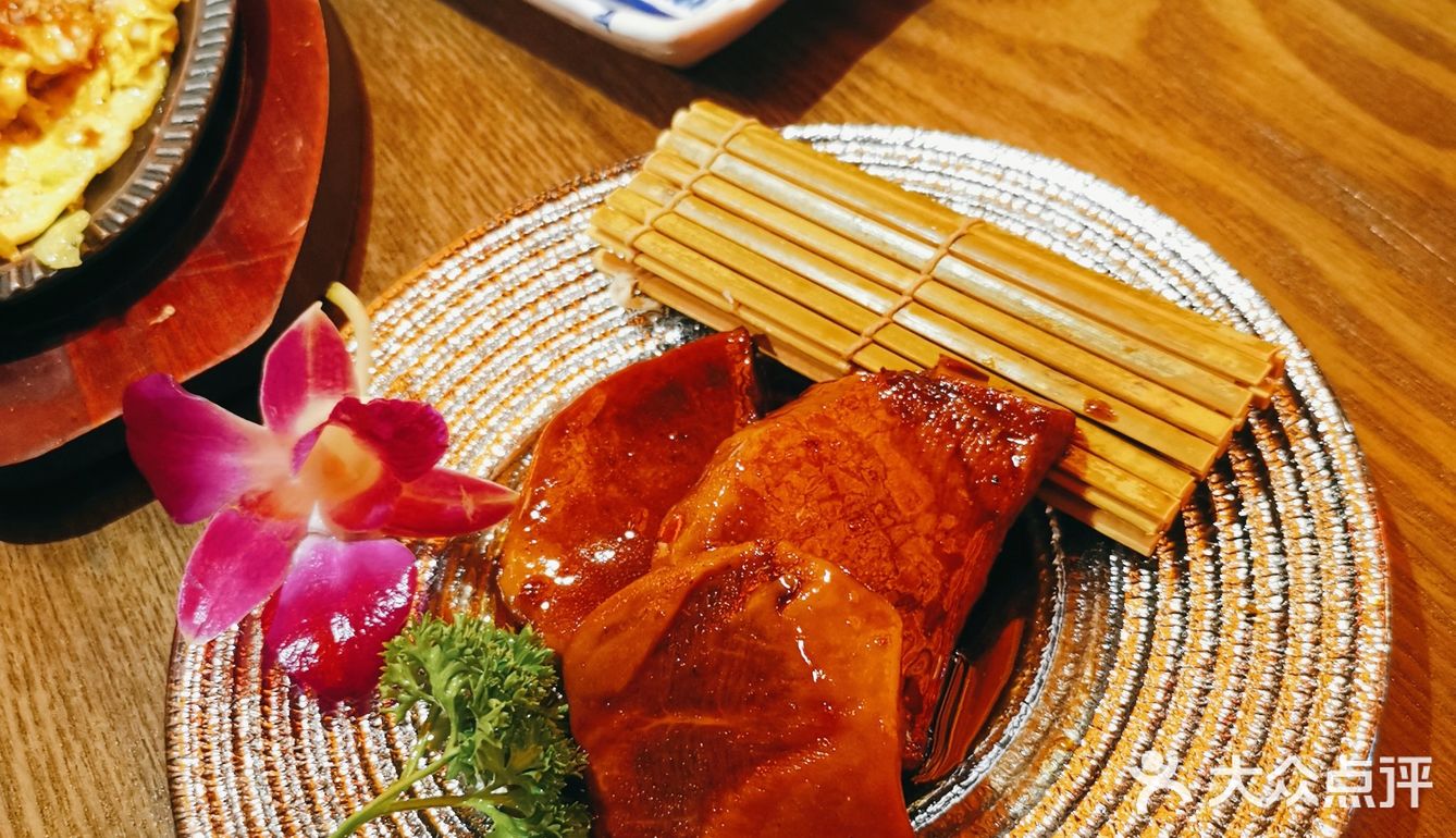路子最野的日料店🆒 吃个饭顺便安排相个亲[惊讶]