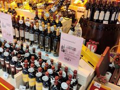 -华润万家(凯德广场店)