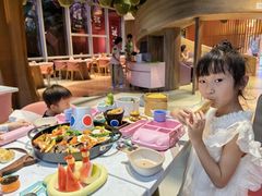 -水桶王国主题餐厅·聚会·生日派对·亲子活动·家庭套餐(亚龙湾希尔顿店)