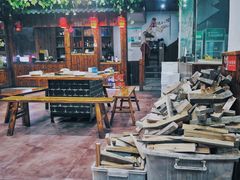 大堂-三里屯土灶炖公鸡地锅鸡(江东店)