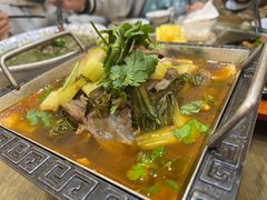 酸菜牛肉-八张桌子(老店)