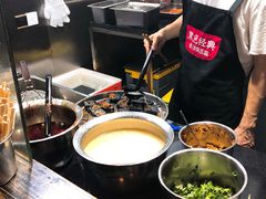 -黑色经典臭豆腐·湖南特产(坡子街特产局店)