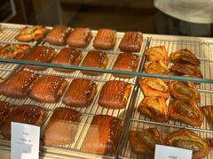 -VERIE BAKEHOUSE