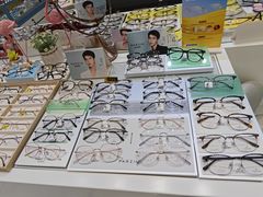 -沫芮眼镜·蔡司·依视路·尼康明月(环创店)