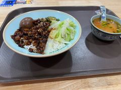 -巷仔内·台湾卤肉饭(七宝店)