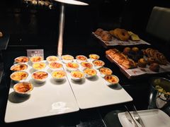 -上海西藏大厦万怡自助餐厅(徐汇店)
