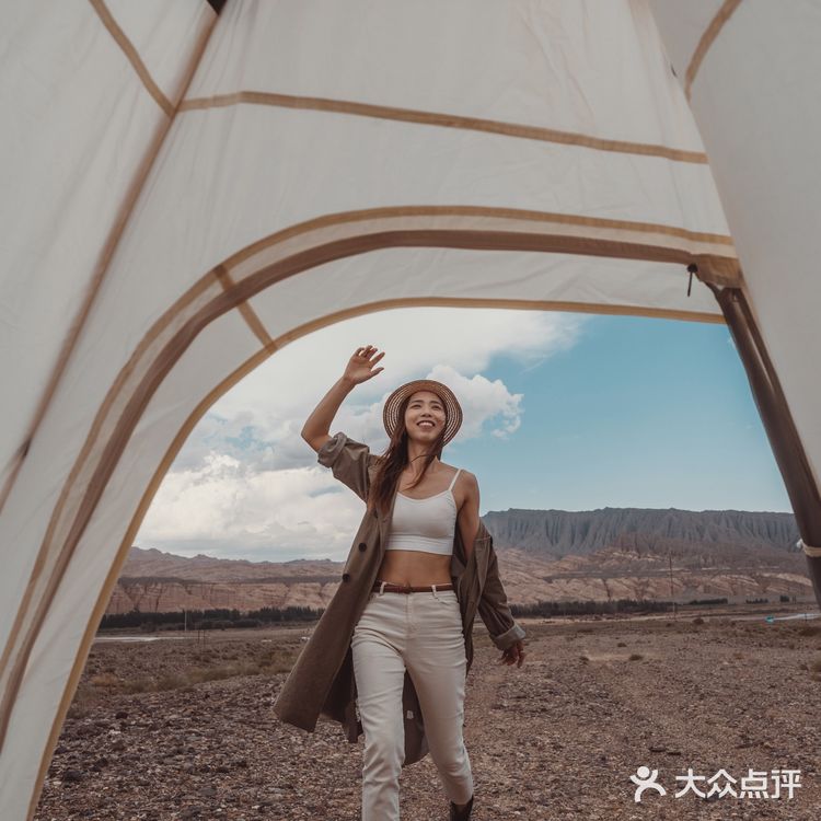 天山脚下野生露营地🏕️ins露营比想象还浪漫