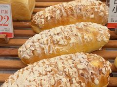 杏仁布里奥斯-木子木水日式烫面包(杭州首店)