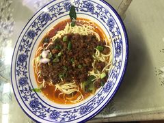 -渝之汇牛肉豌杂面