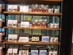 -Laderach 莱德拉(上海环贸iapm店)