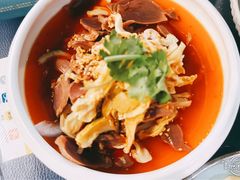-春天里餐厅·云南创意菜特色美食(束河店)