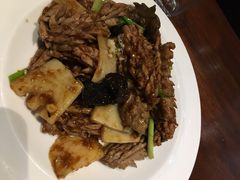 -泉畔人家·老济南经典鲁菜(大明湖店)