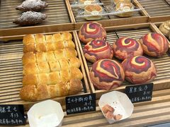 -焙丽拾光(麦凯乐直营店)