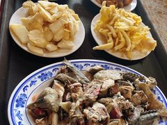 -东巴谷野生菌火锅餐厅