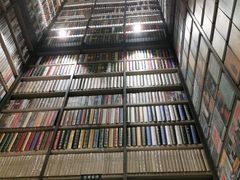 -钟书阁(群光广场店)
