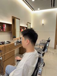 -MARTIN'S BARBER SHOP男士理发馆
