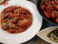 -肥肥虾庄·金牌油焖大虾(东湖欢乐谷店)