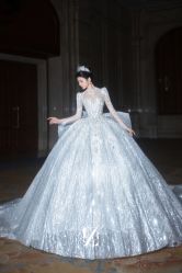-Renee芮亦婚纱(原丽莎)
