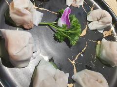 顺德鱼皮饺-顺德公广东猪肚鸡·煲仔饭(白石洲店)
